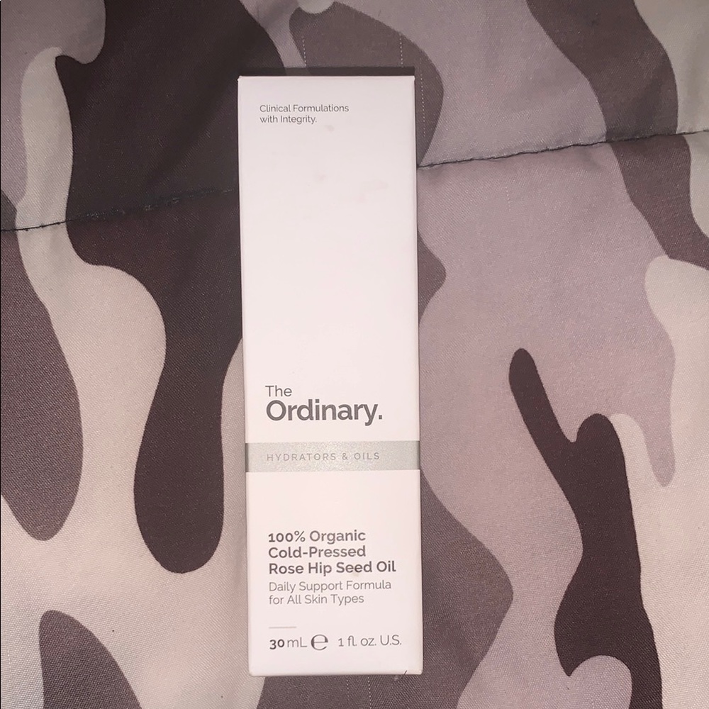 The Ordinary Hydrators & Oils in White and Gray